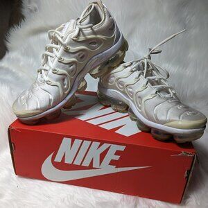 Nike Air Vapormax Plus 'White & Pure Platinum' Size 9 style 924453100